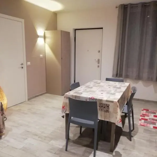 La casa di Beppe c cir D1135، فندق في لانسو دينتيلفي