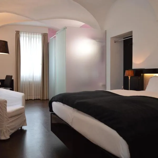 Boutique Hotel La Rinascente, hotell i Locarno