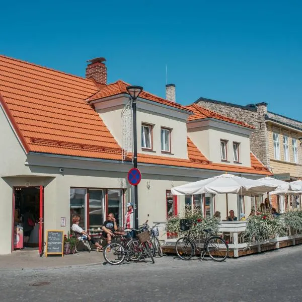 KaksTeist Apartments, hótel í Haapsalu