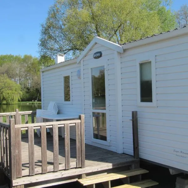 Camping du Mouchet, hotel a Lussac-les-Châteaux