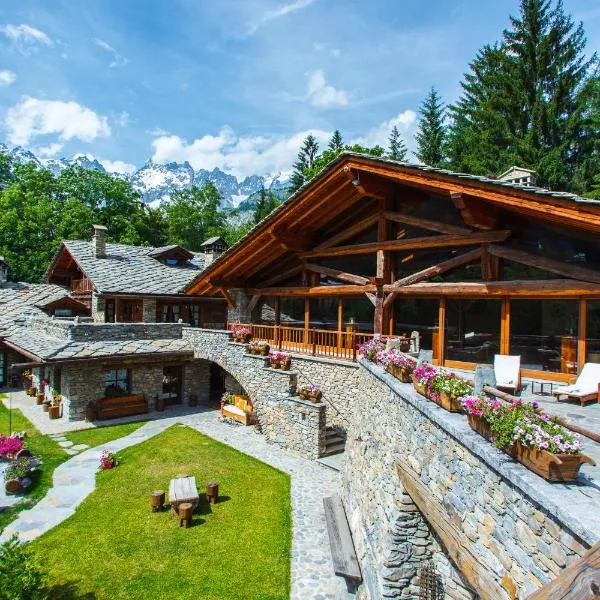 Au Coeur Des Neiges Resort SPA & FREE E-BIKE, hotel a Courmayeur