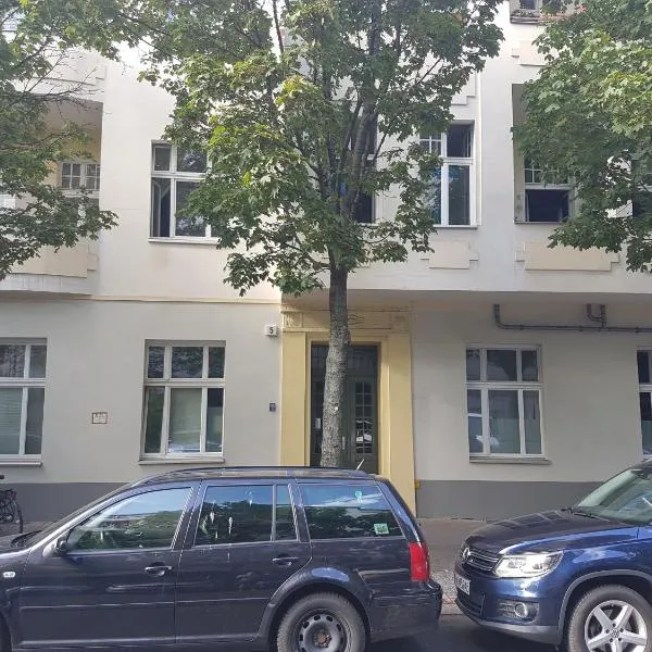 Wohnung 15, хотел в Берлин