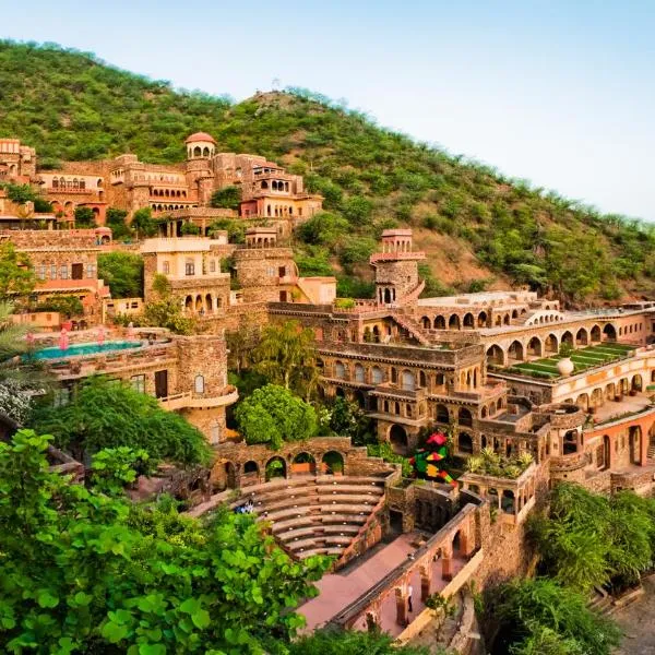 Neemrana Fort-Palace, hotel in Behror