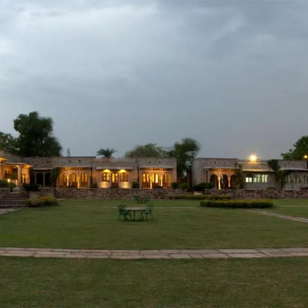 Neemrana's - Deo Bagh, hotel in Tigharā