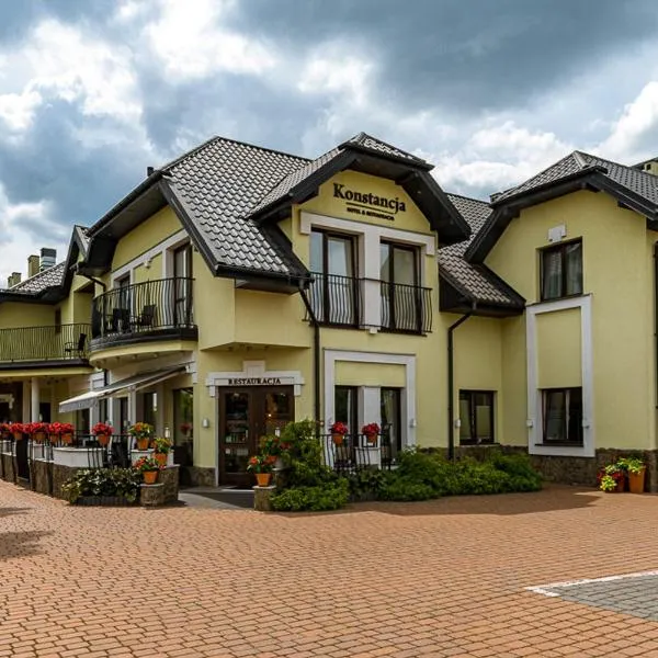 Hotel Konstancja, отель в городе Александрув-Лудзки