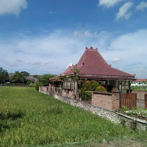 JOGLOPARI GuestHouse bukan untuk pasangan non pasutri, hotel in Bantul