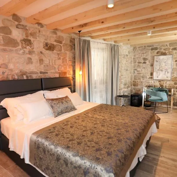 Villa Teuta, hotell i Trogir