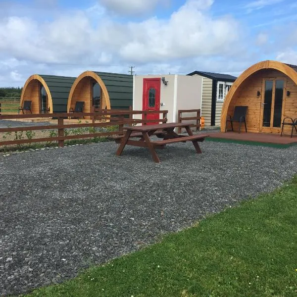 Emlagh, Self Catering Glamping Pods, hotel in Kilkee