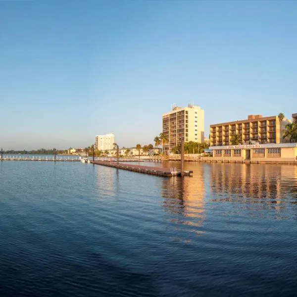 Best Western Fort Myers Waterfront, хотел в Норт Форт Майерс