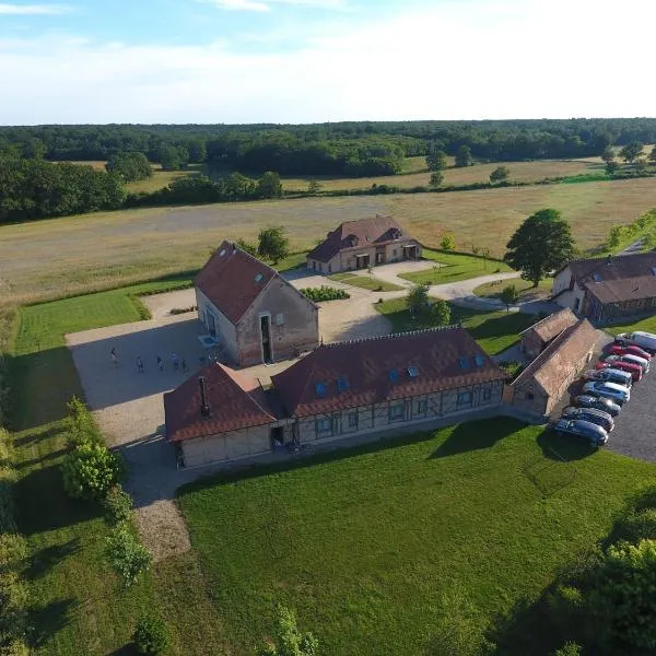 Les Damayots refuge familial 10 mn du Pal, hotel em Montbeugny