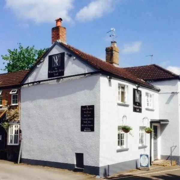 Winchester Arms, hotel em Trull