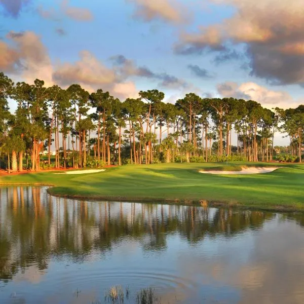 PGA National Resort: Palm Beach Gardens şehrinde bir otel