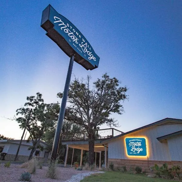 Stonewall Motor Lodge, hotel en Willow City