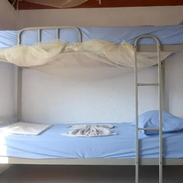 Atauro Dive Resort Backpackers Hostel, hotel in Beloi
