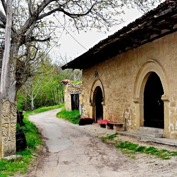 "Pivnica i smestaj Jovanovic"- Rogljevacke pivnice, hotel en Rajac