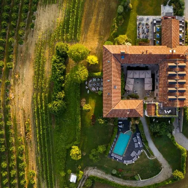 Relais Villa D'Amelia, hotel v destinaci Benevello