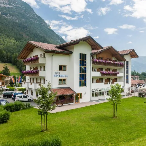 Hotel Bergkristall, hotel em Brennero