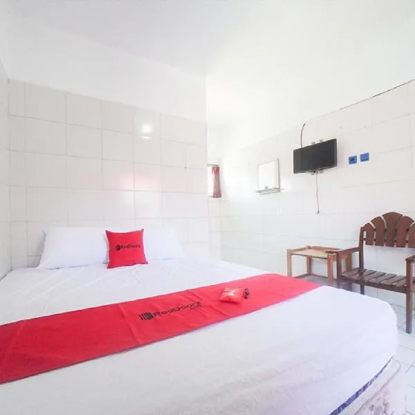 RedDoorz @ Tretes 2, hotel en Pasuruan