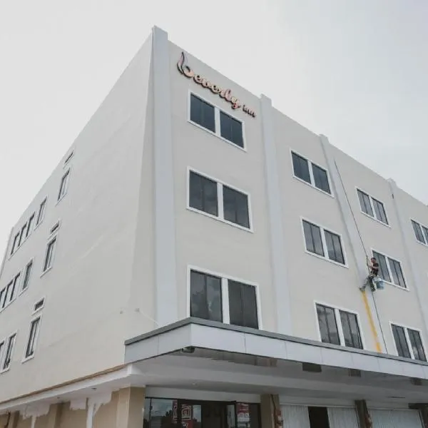 RedDoorz Plus near Ferry Terminal Batam Center, hotel v destinácii Centrum mesta Batam