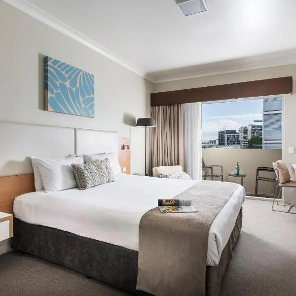 Grand Hotel and Apartments Townsville, отель в городе Таунсвилл