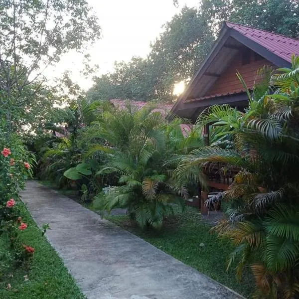 Najjamee Bungalows, hotel in Ko Yao Noi
