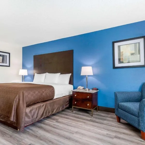 Days Inn and Suites by Wyndham Oxford โรงแรมในFranklinton