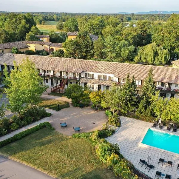 Domaine du Gouverneur, Hôtel, Restaurant & Golf – hotel w mieście Monthieux