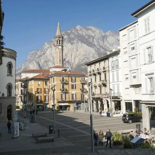 La Casa sul Lago Lecco, отель в Лекко