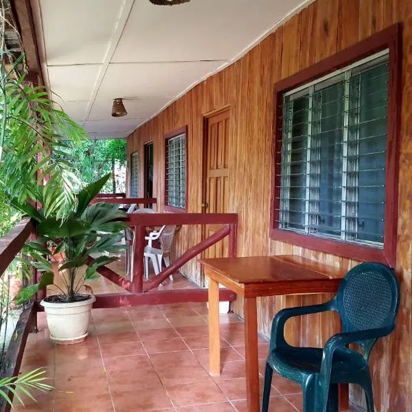 Guest house Posada Ixchel, hotel v destinaci El Remate