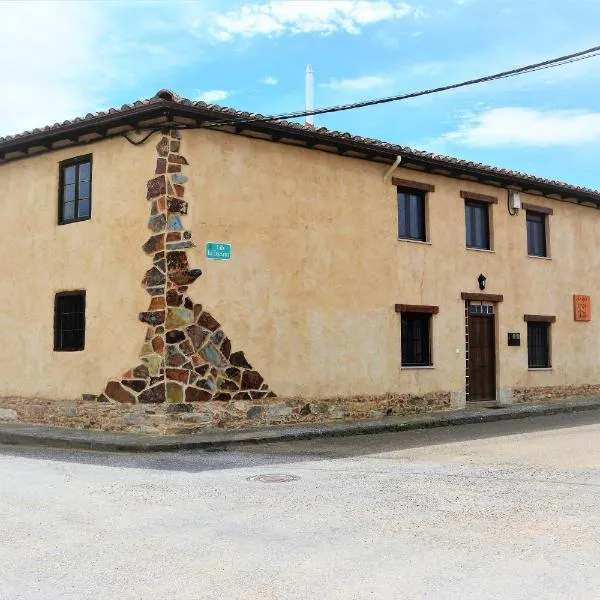 Casa Rural Abuela Tina, hotell i Antoñán del Valle