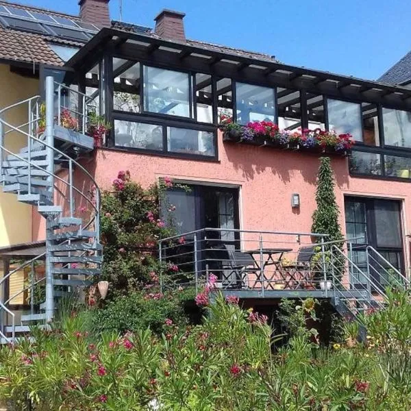 Ferienwohnung Blütentraum, hotel in Schwarzenbach an der Saale