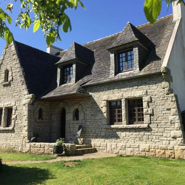 Les Chambres de KERCHELGEN, hotel in Saint-Sauveur