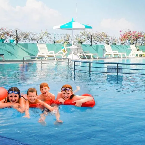 Tunjungan Hotel, hotell i Surabaya