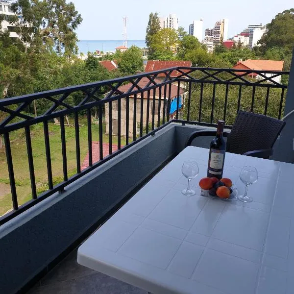 고니오에 위치한 호텔 Apartment near the Beach Batumi-Gonio