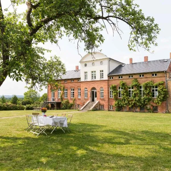 Gut Pohnstorf, hotel di Alt Sührkow