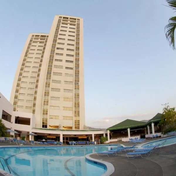 Hotel Cristina Suites, hotel in Puerto La Cruz