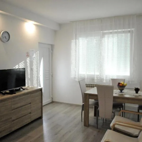 Rooms LU&LA, hotel v destinácii Velika Gorica