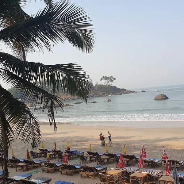 Alexmarie Guest house 5 min to candolim Beach, hotell i Aguada