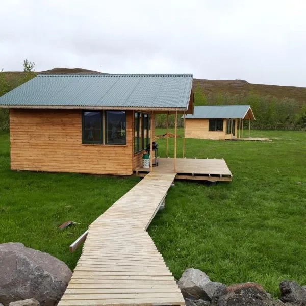 Miðhvammur Farm Stay, hotel in Þóroddsstaður