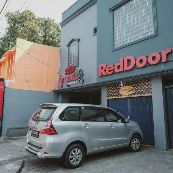 RedDoorz near RSUD Koja, hotel in Jakarta