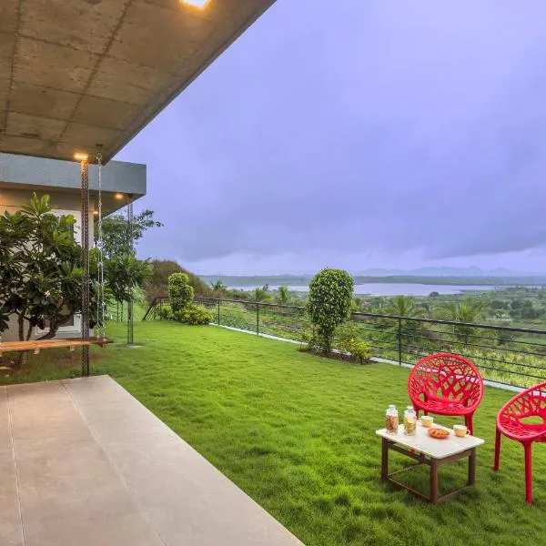 SaffronStays Serenity, Igatpuri, hotel in Bhandardara 