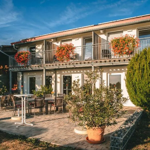 Ferienhof Laurentius, hotel in Oedheim