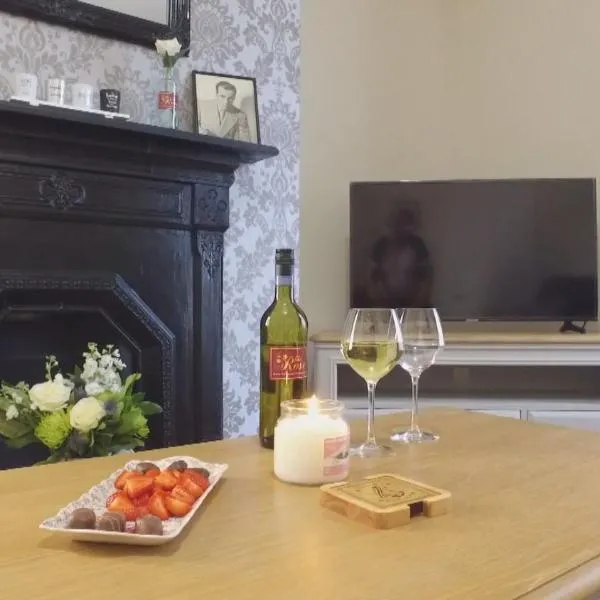 The Rose Luxury Self Catering Accommodation, hotel di Armagh