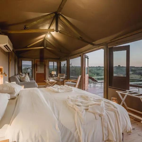 Hlosi Game Lodge - Amakhala Game Reserve, hotel v destinaci Amakhala Game Reserve