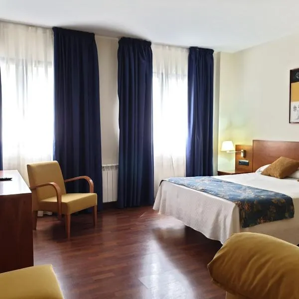 Hotel Suite Camarena, מלון בAldehuela