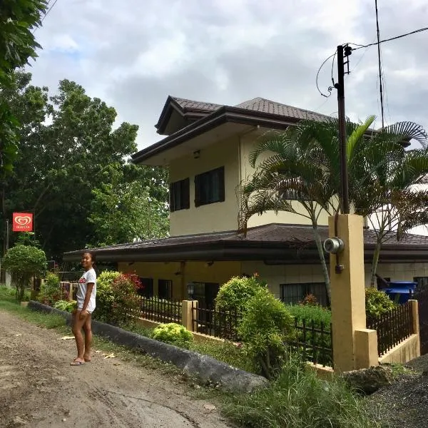 Eagles Nest Beach Resort, hotel di Kopiat