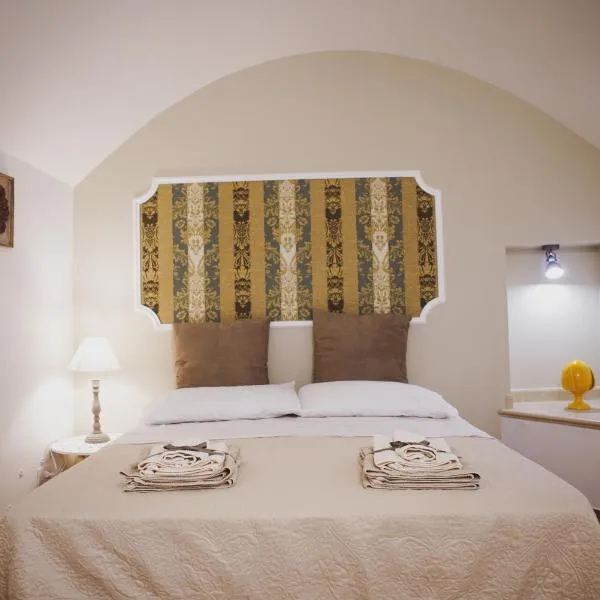 HOME 5 - Fra Leone – hotel w mieście Putignano