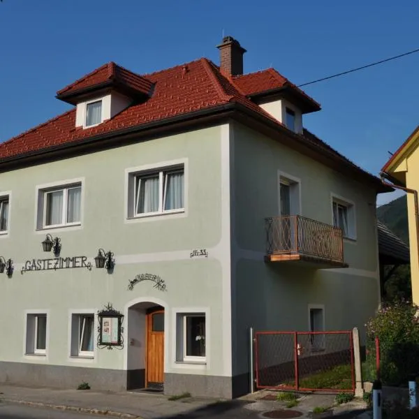 Gästehaus Geigenbauer, hotel v destinaci Micheldorf in Oberösterreich