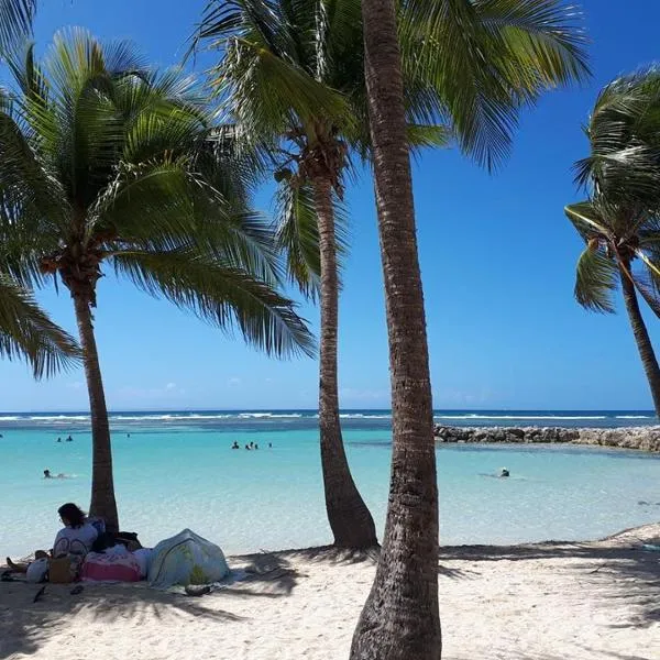 Paradis Caraïbes, hotel in Sainte-Anne