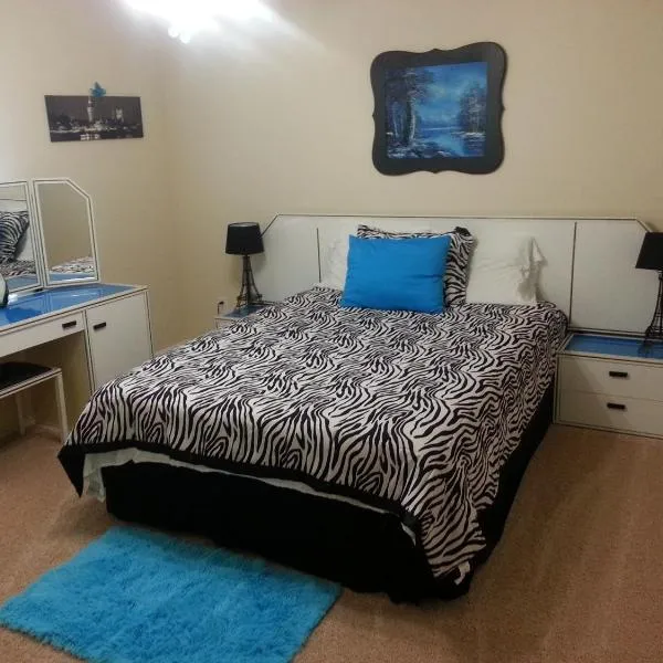 Large Modern accomodation close to NRG, Medical Center, Galleria MD Anderson, St Luke, hotel v destinaci Missouri City